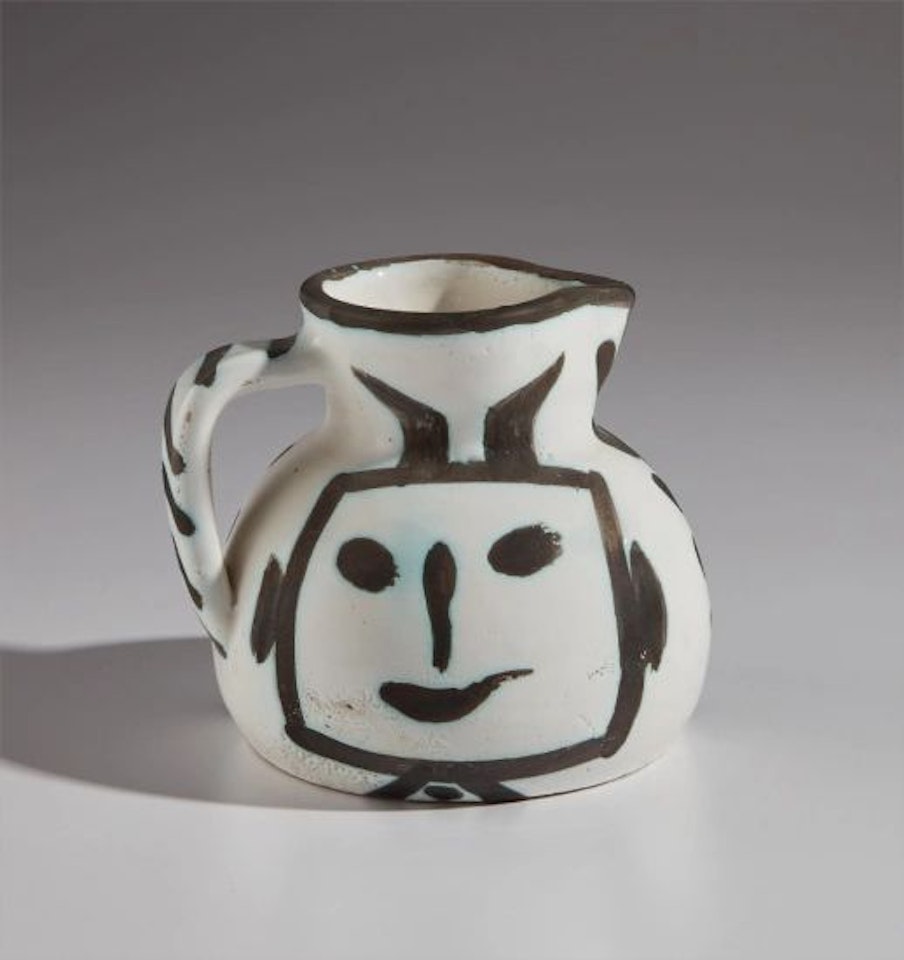 Square-headed pitcher (Pichet tête carrée) by Pablo Picasso