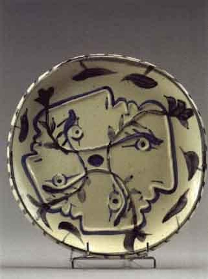 Quatre profils enlaces by Pablo Picasso