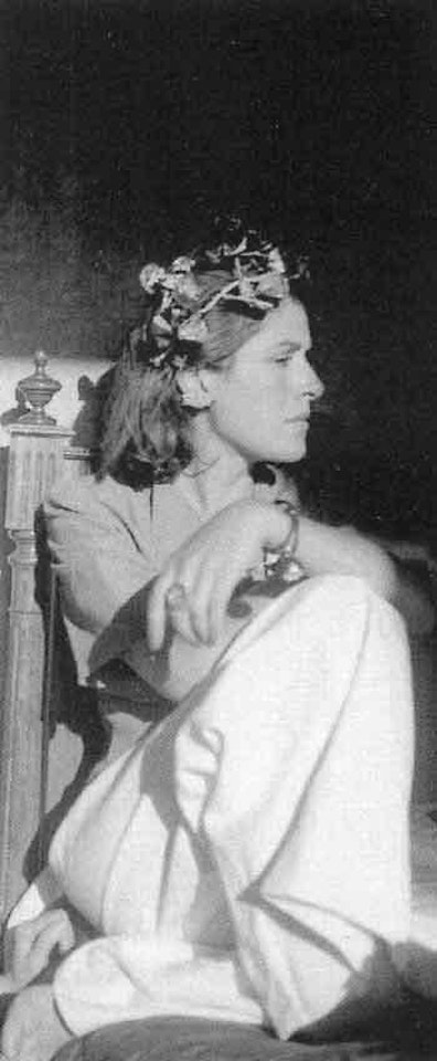 Portrait de Dora a la couronne de fleurs - Dora Maar by Pablo Picasso
