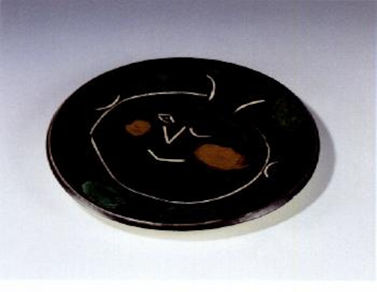 Aus: 'Black face' service by Pablo Picasso