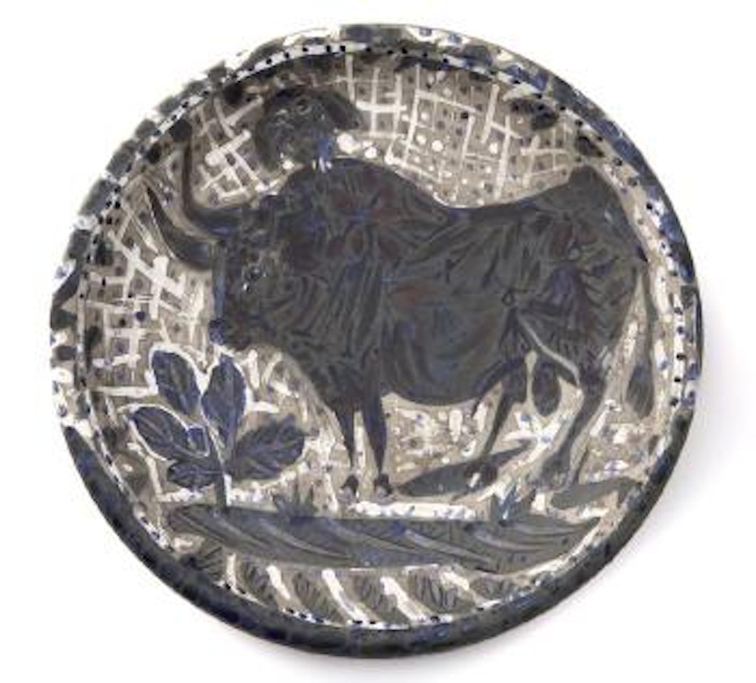 Plat taureau a l'oiseau by Pablo Picasso