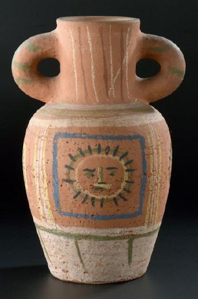 Vase au décor pastel by Pablo Picasso