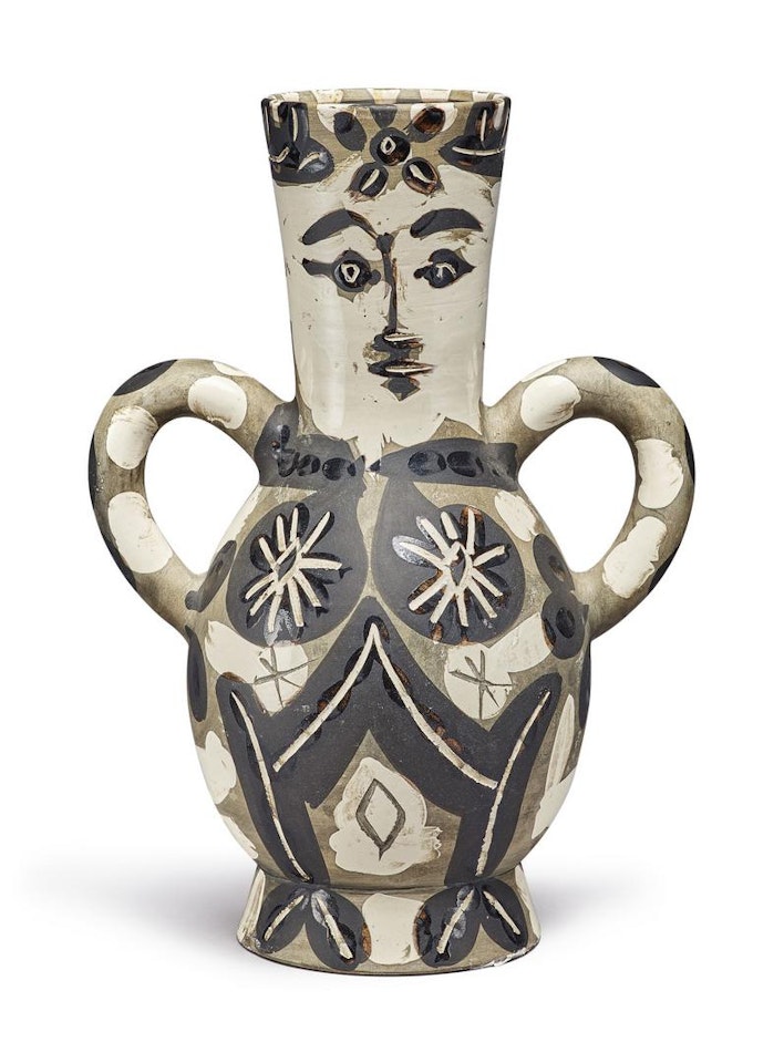 VASE DEUX ANSES HAUTES (A. R. 141) by Pablo Picasso