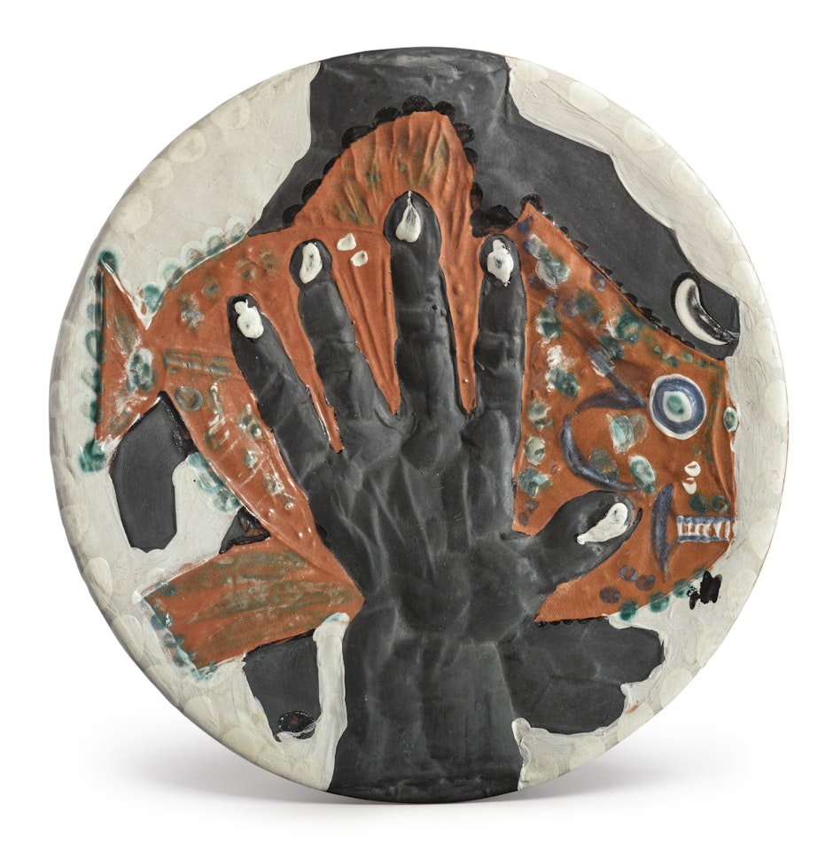 MAINS AU POISSON (A.R. 215) by Pablo Picasso