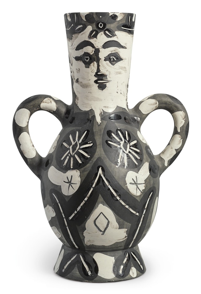 VASE DEUX ANSES HAUTES (A.R. 141) by Pablo Picasso